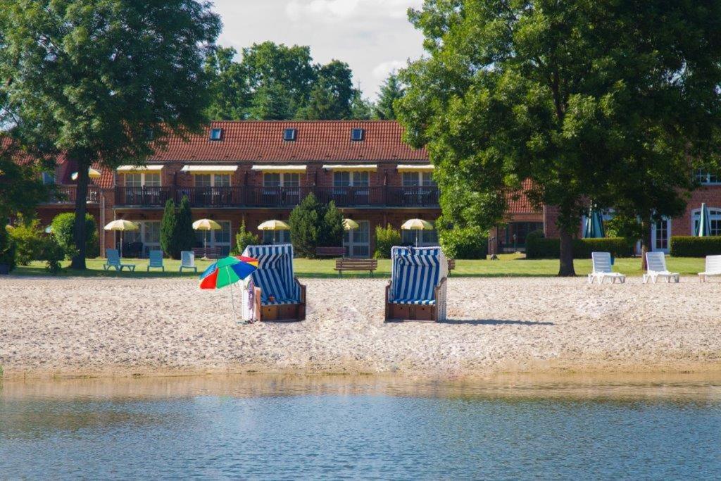 Ferienpark Mecklenburg Hotel Ziegendorf Bagian luar foto